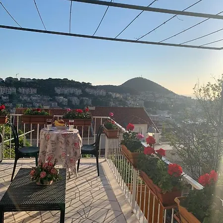 Dubrovnik Rooms בית הארחה 3*